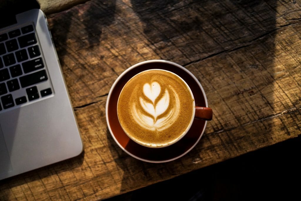 Don’t Feel Guilty, Freelancers: 4 Reasons to Love Coffee Shops